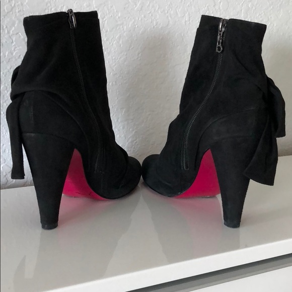 Chic Bebe black suede boots! - Picture 5 of 5